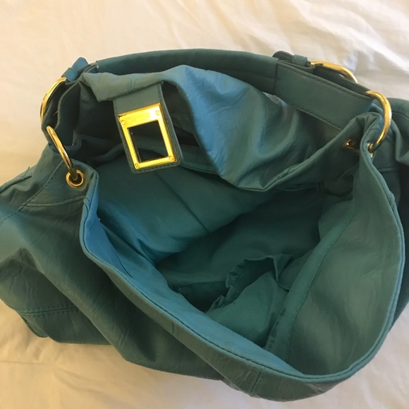 Turquoise had bag - Picture 3 of 3